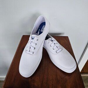 NWOB, Keds White Canvas Champion Sneakers, Size 9